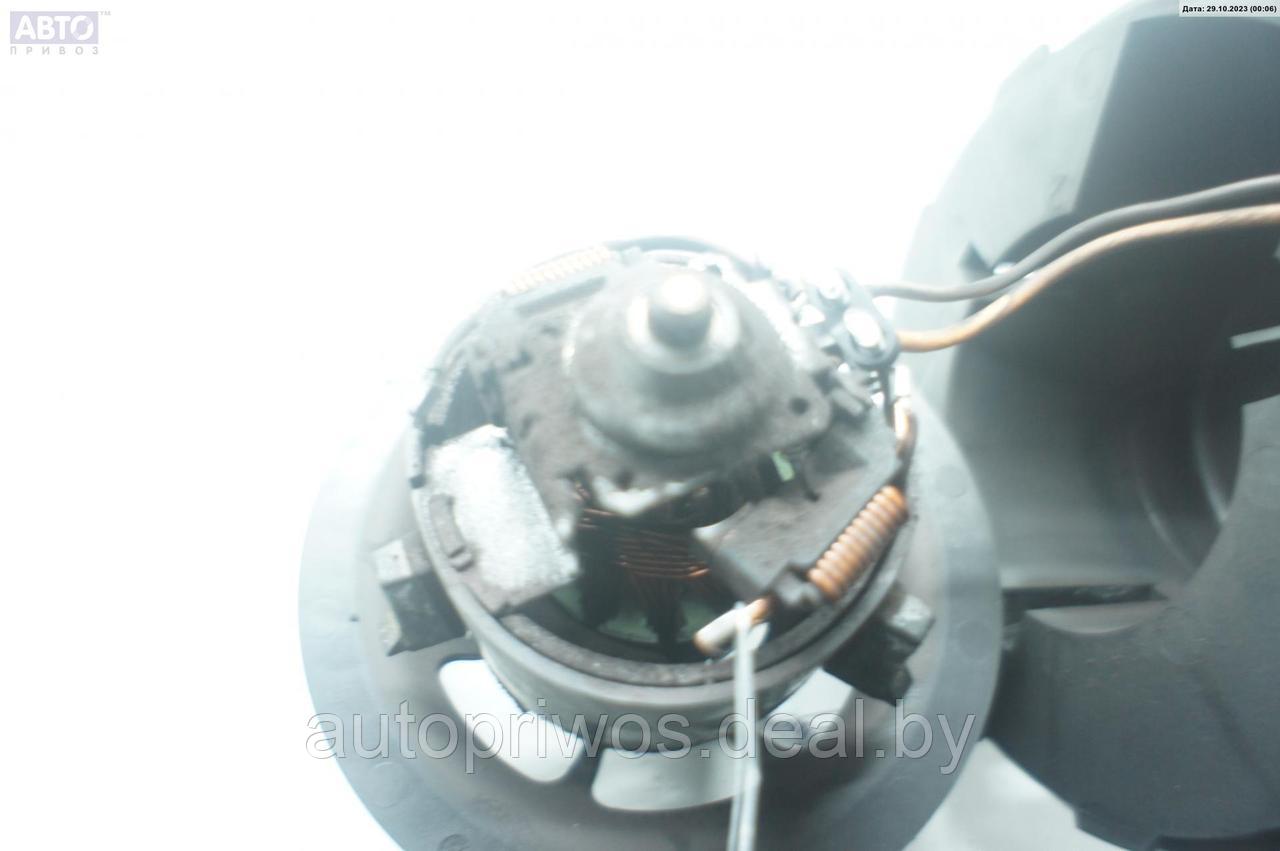 Двигатель отопителя (моторчик печки) Seat Alhambra (2000-2010) - фото 4 - id-p218323139