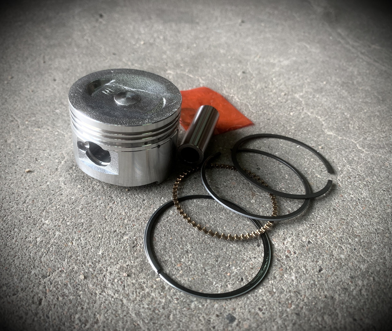 Поршень   4T GY6 80 STD  (Ø47,00 d=13)