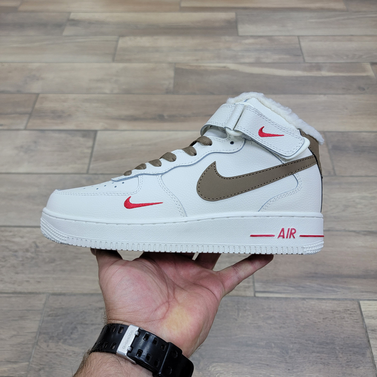 Кроссовки Nike Air Force 1 Mid Beige Brown с мехом - фото 1 - id-p194181332