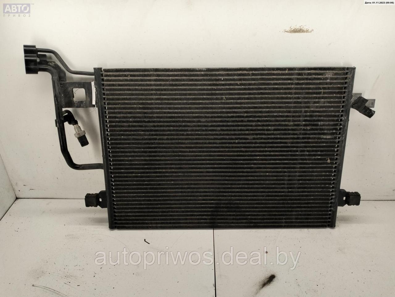 Радиатор охлаждения (конд.) Skoda Superb mk1 (B5) - фото 1 - id-p218442213