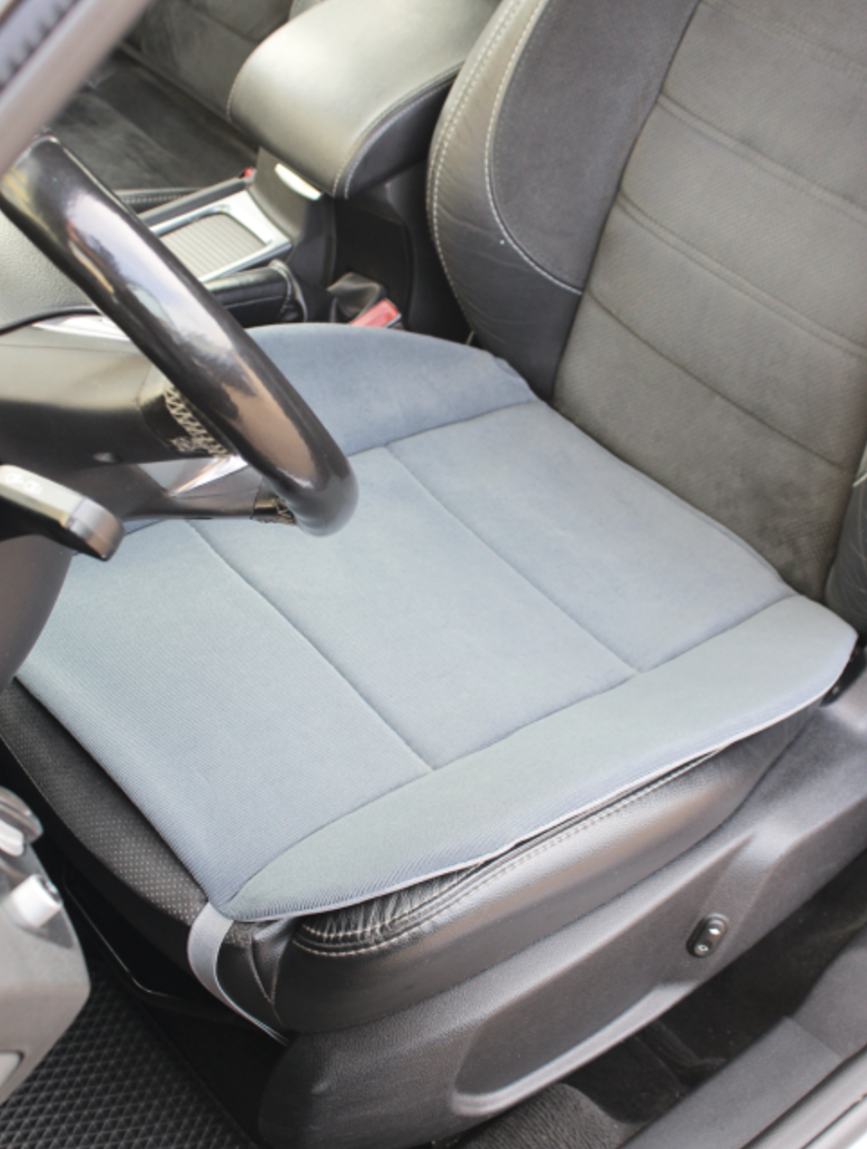 Универсальная накидка на сиденье авто LANATEX 51 см х 54 см. Серо-голубой - фото 3 - id-p218493711