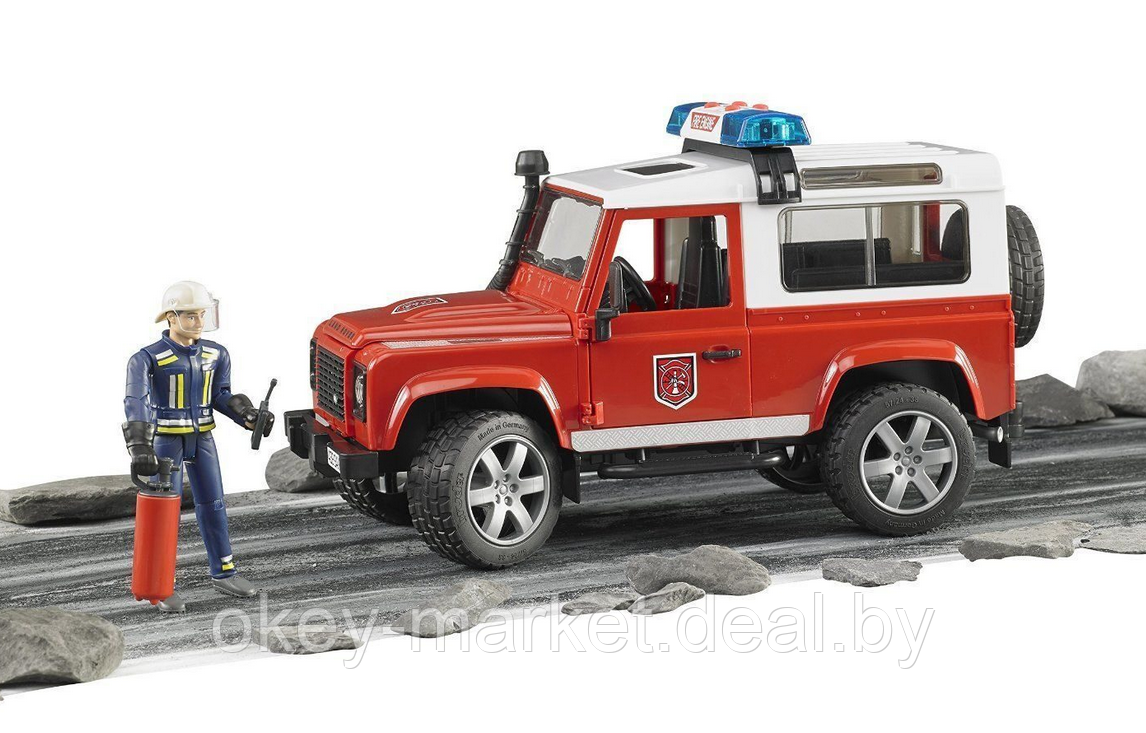 Внедорожник Land Rover Defender Station Wagon Пожарная с фигуркой Bruder 02596 - фото 10 - id-p73783456