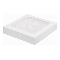 Коробка для конфет с прозрачной крышкой на 9 конфет белая 15,5х15,5х3 см