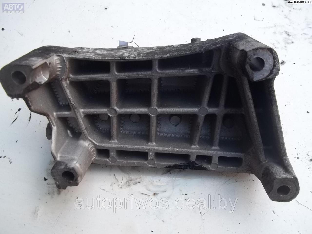 Кронштейн двигателя опорный Opel Meriva A - фото 1 - id-p218625922