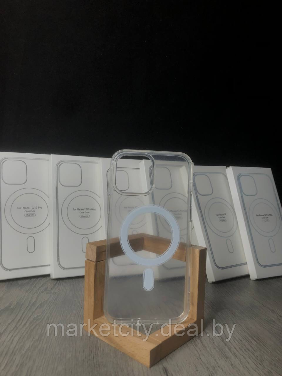 Чехол для iPhone гибридный Ringke Fusion Magnetic MagSafe прозрачный матовый - фото 2 - id-p218631802