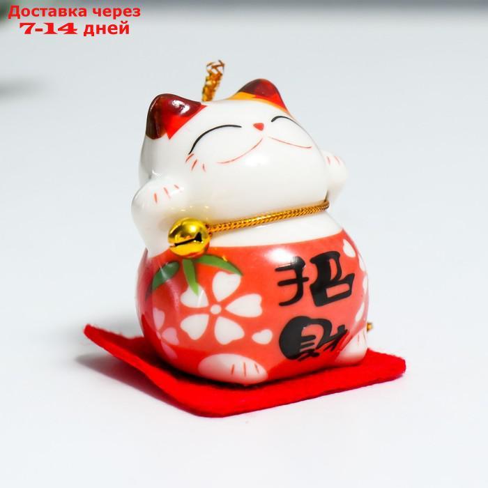 Сувенир керамика "Манэки-нэко в костюмчике с бубенчиком" 4,5х3,8х4,6 см набор 5 шт - фото 2 - id-p218621290
