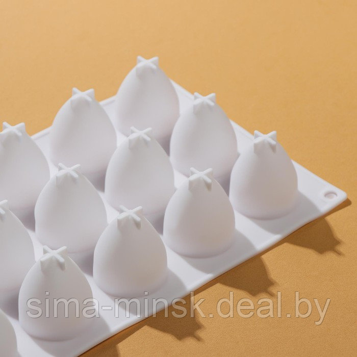 Форма силиконовая для муссовых десертов и выпечки Доляна «Клубника», 29×17×4 см, 15 ячеек, цвет белый - фото 2 - id-p218660831