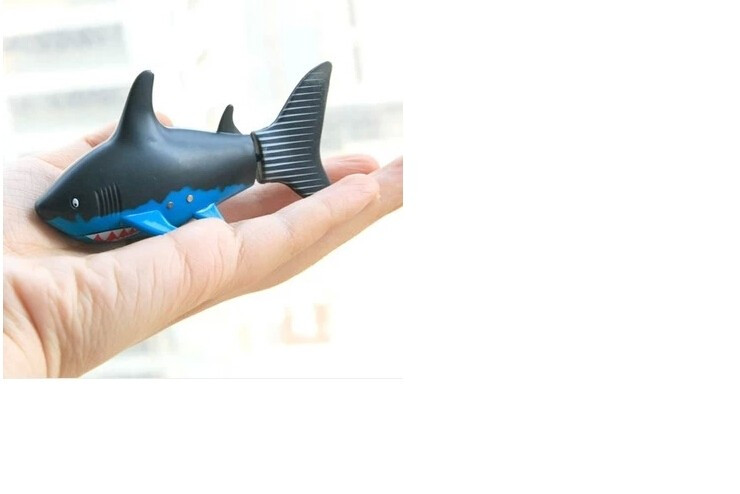Радиоуправляемая рыбка-акула (черная) Create Toys водонепроницаемая - фото 1 - id-p218726955