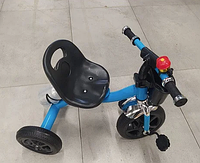 Велосипед детский Малютка трёхколёсный синий с корзинкой и бутылкой для малышей, беговел для самых маленьких