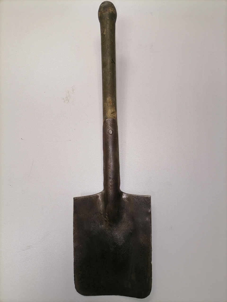 Саперная лопатка немецкой армии (трофейная, оригинал). Тип №1 - фото 1 - id-p218803455