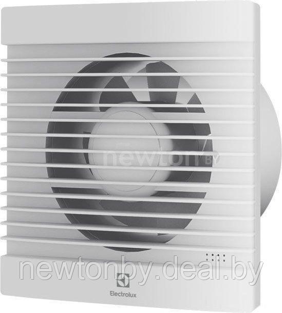 Осевой вентилятор Electrolux Basic EAFB-150T (таймер) - фото 1 - id-p219015071