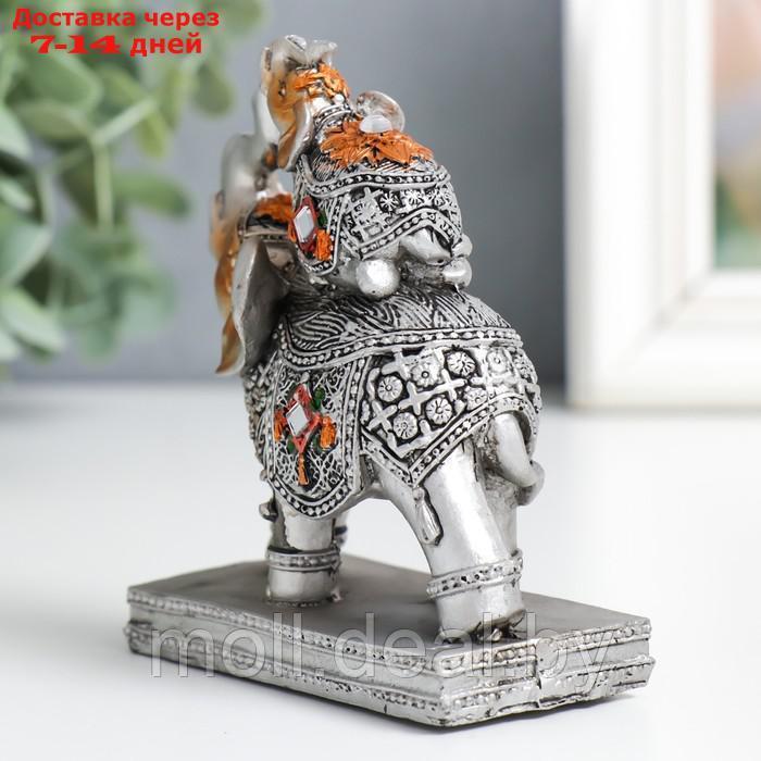 Сувенир полистоун "Слонёнок на слонихе" на подставке серебро 8х4х10 см - фото 3 - id-p218976500
