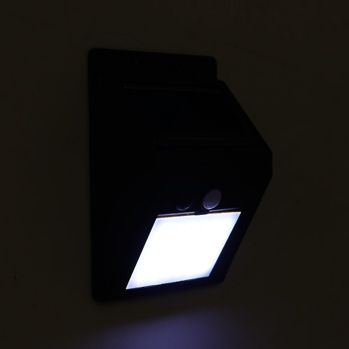 Садовый светильник на солнечной батарее с датчиком движения, накладной, 9.5 × 13 × 5 см, 30 LED, свечение - фото 7 - id-p219048472