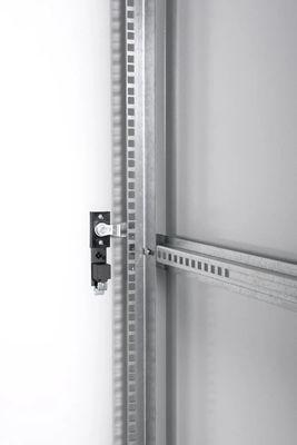 Шкаф коммутационный ЦМО ШТК-Э-18.6.8-13АА напольный, стеклянная передняя дверь, 18U, 600x920x800 мм - фото 4 - id-p218290164