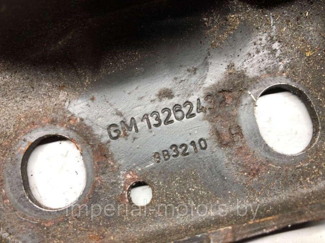 Кронштейн крепления балки подвески Chevrolet Cruze J300 - фото 2 - id-p219050843