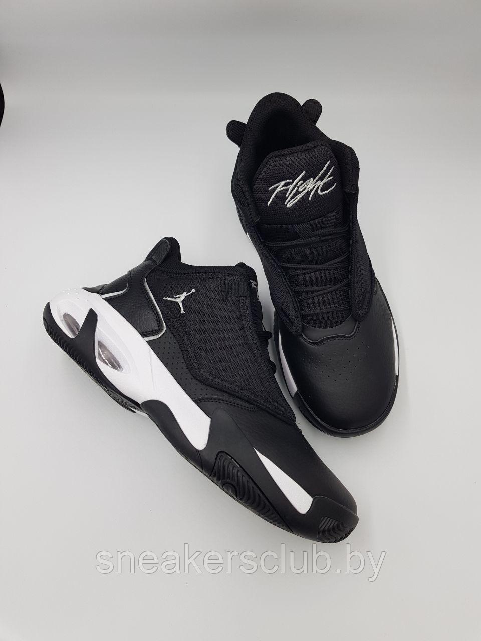 Кроссовки черные мужские Nike Jordan MAX Aura 4 / демисезонные / повседневные - фото 1 - id-p219158558