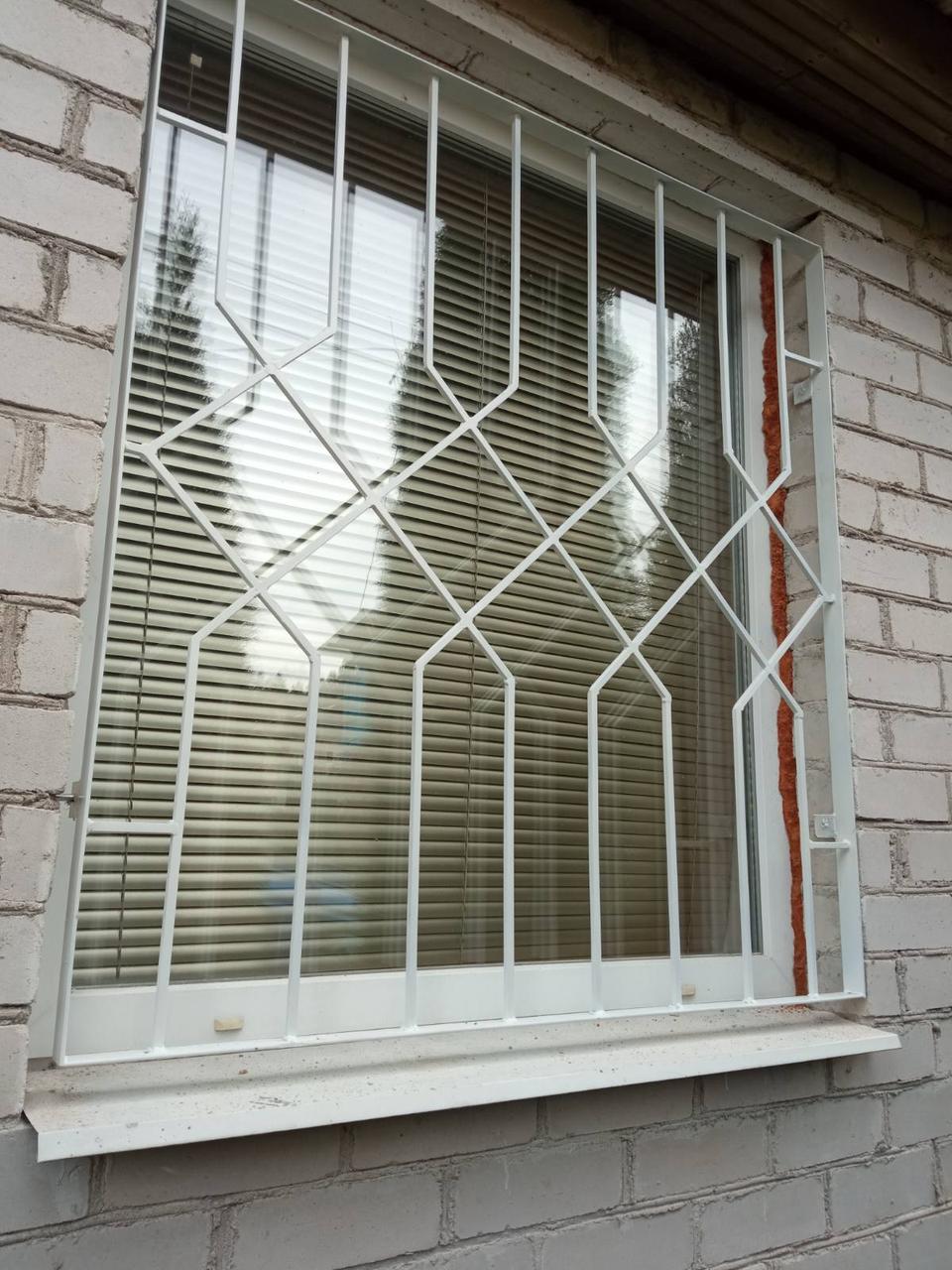 Решетка на окна металлическая - фото 1 - id-p141618213
