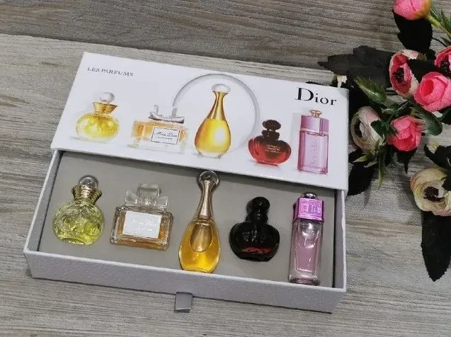 Подарочный набор Dior 5 в 1 (Реплика) - фото 3 - id-p219315708