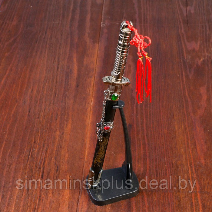 Сувенирный кинжал на подставке, на ножнах дракон, рукоять в форме светового меча, 25 см - фото 1 - id-p219321201