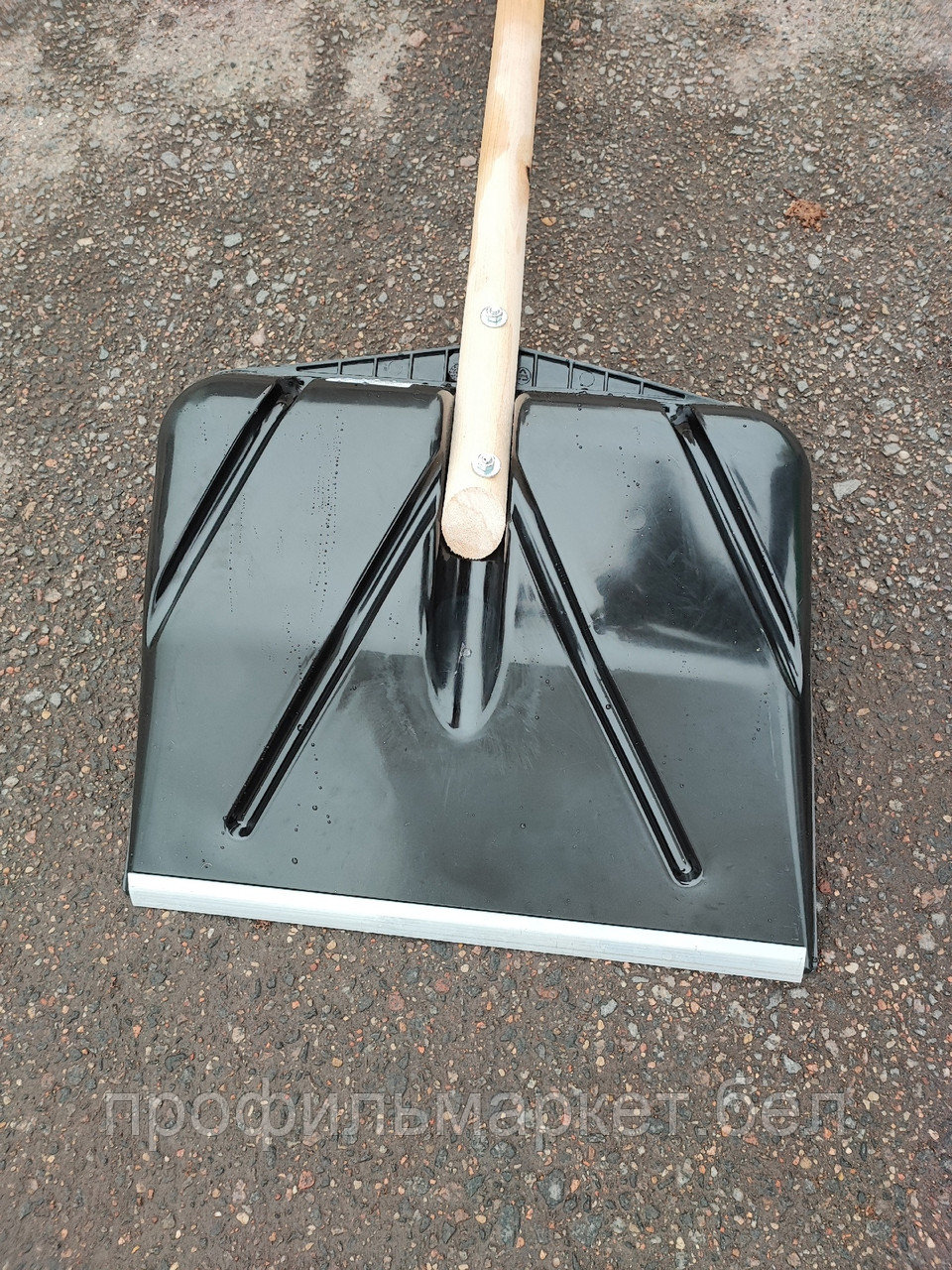 Снегоуборочная лопата пластиковая с черенком и лезвием - фото 4 - id-p219455751