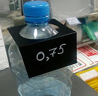 Ценник бутылочный из черного пластика 70*50 мм