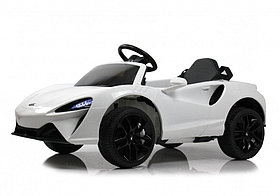 Детский электромобиль RiverToys McLaren Artura P888BP (белый)