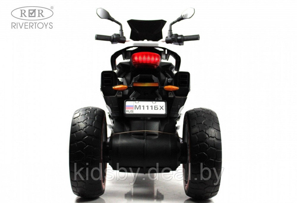 Детский электромотоцикл RiverToys М111БХ (черный) - фото 4 - id-p218554521