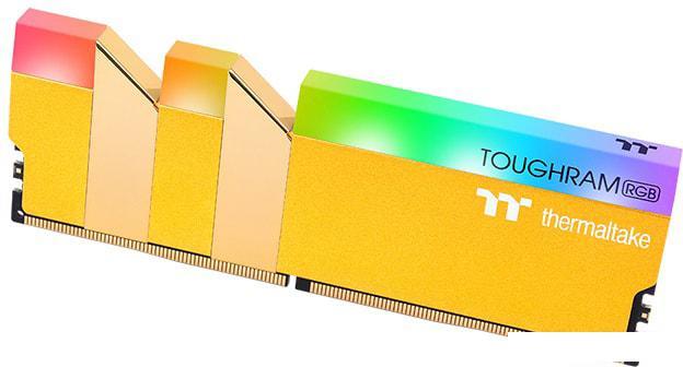 Оперативная память Thermaltake ToughRam RGB 2x8GB DDR4 PC4-28800 RG26D408GX2-3600C18A - фото 2 - id-p219448874