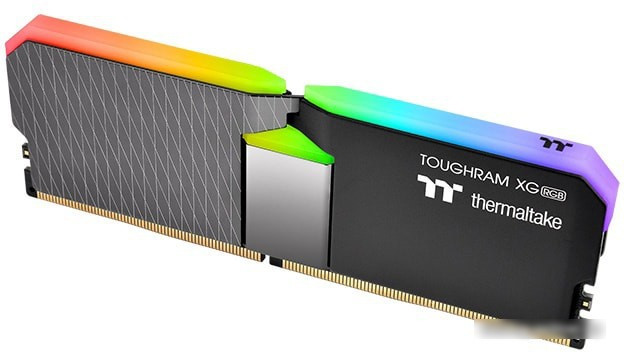 Оперативная память Thermaltake ToughRam XG RGB 2x32ГБ DDR4 3600 МГц R016R432GX2-3600C18A - фото 2 - id-p219563568
