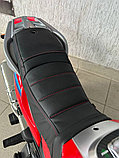 Детский электромотоцикл Baby Driver BMW арт. H222 (красный) двухместный, плавный старт, заводится с ключа, фото 5