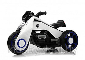 Детский электротрицикл RiverToys K333PX (белый)