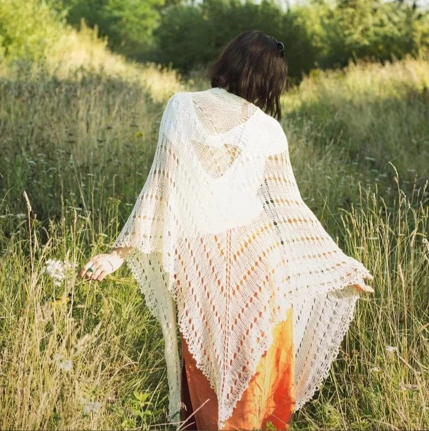 Летняя шаль парео - прекрасный женский подарок ручной работы - фото 1 - id-p98114843