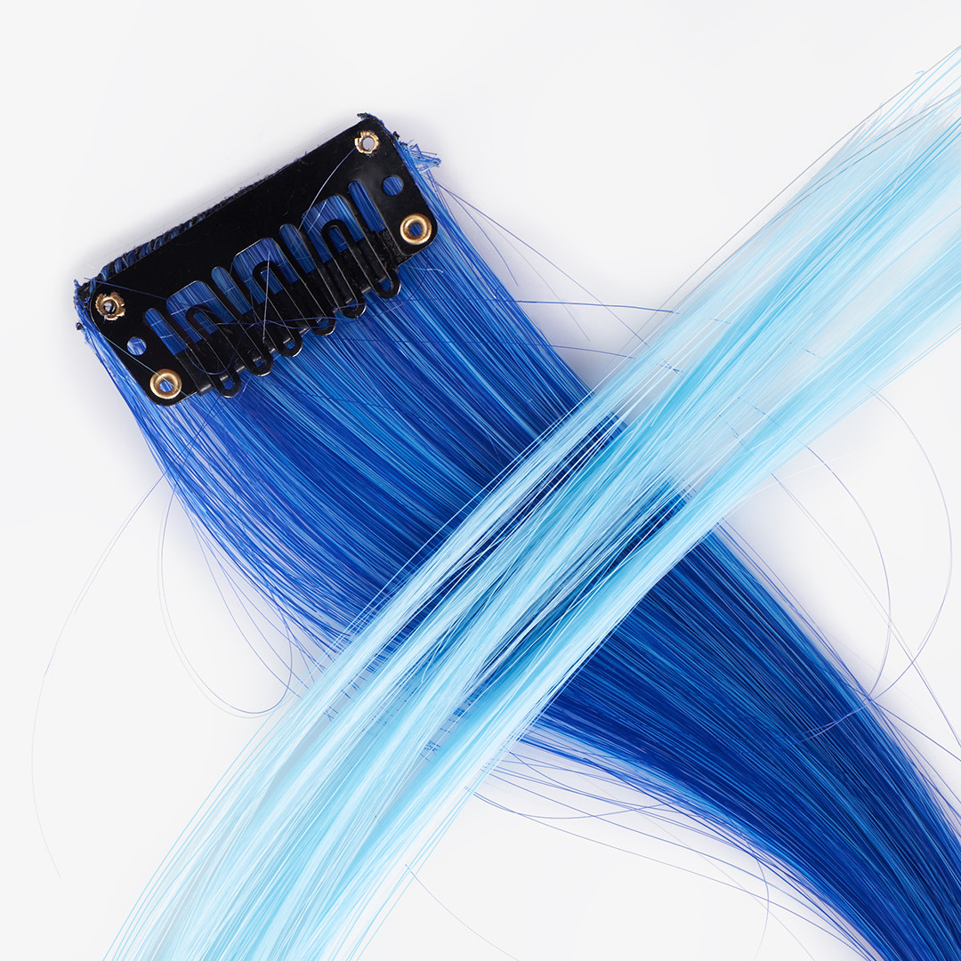 Цветная прядь для волос Двухцветная, на заколке, 5,5 гр, синий/голубой, 50х3,3 см (арт.6245531) - фото 1 - id-p219669198