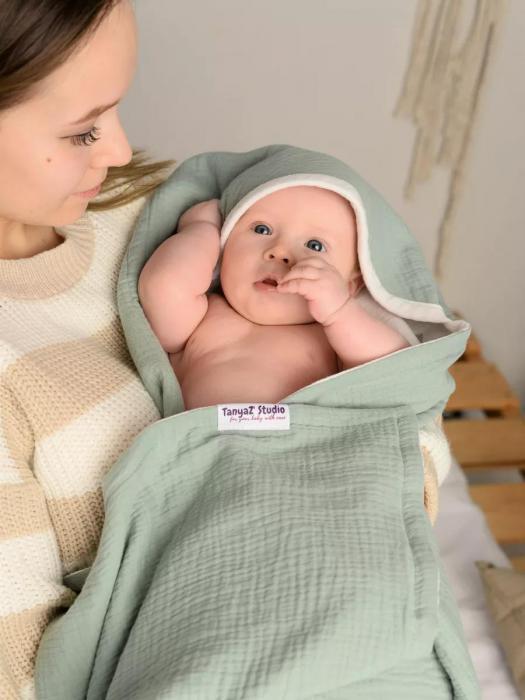 Полотенце для новорожденного детское муслиновое с капюшоном Конверт уголок пеленка на выписку в роддом - фото 4 - id-p219682468