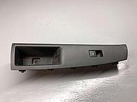 Кнопка стеклоподъемника переднего правого Chevrolet Cruze J300
