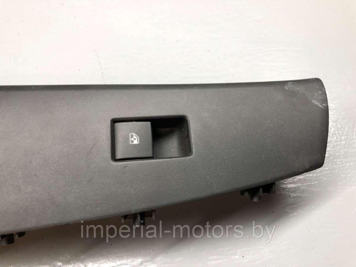 Кнопка стеклоподъемника переднего правого Chevrolet Cruze J300 - фото 2 - id-p219503693