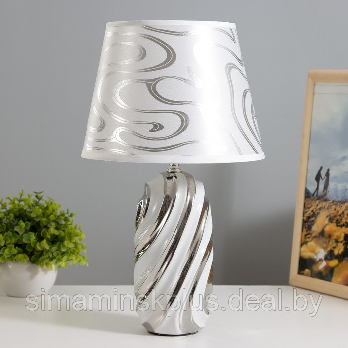 Настольная лампа "Доминика" Е14 40Вт белая серебро 22,5х22,5х40см - фото 1 - id-p219714478
