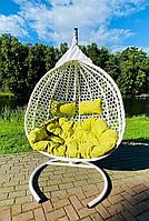 Подвесное двухместное кресло-кокон ФИДЖИ ротанг белый, подушка салатовая