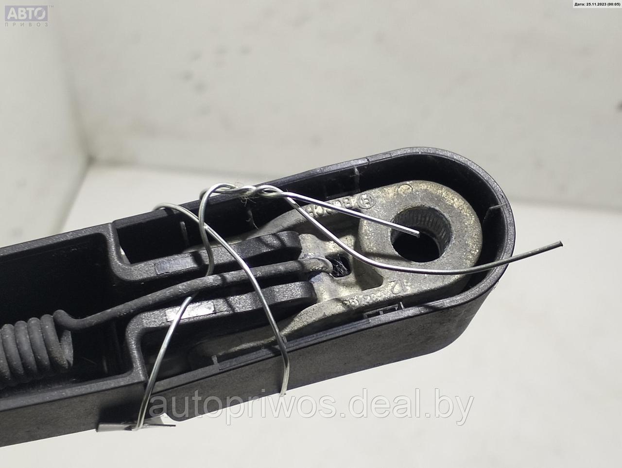 Щеткодержатель (поводок стеклоочистителя) задний Peugeot 308 T9 (2013-2021) - фото 2 - id-p220023879