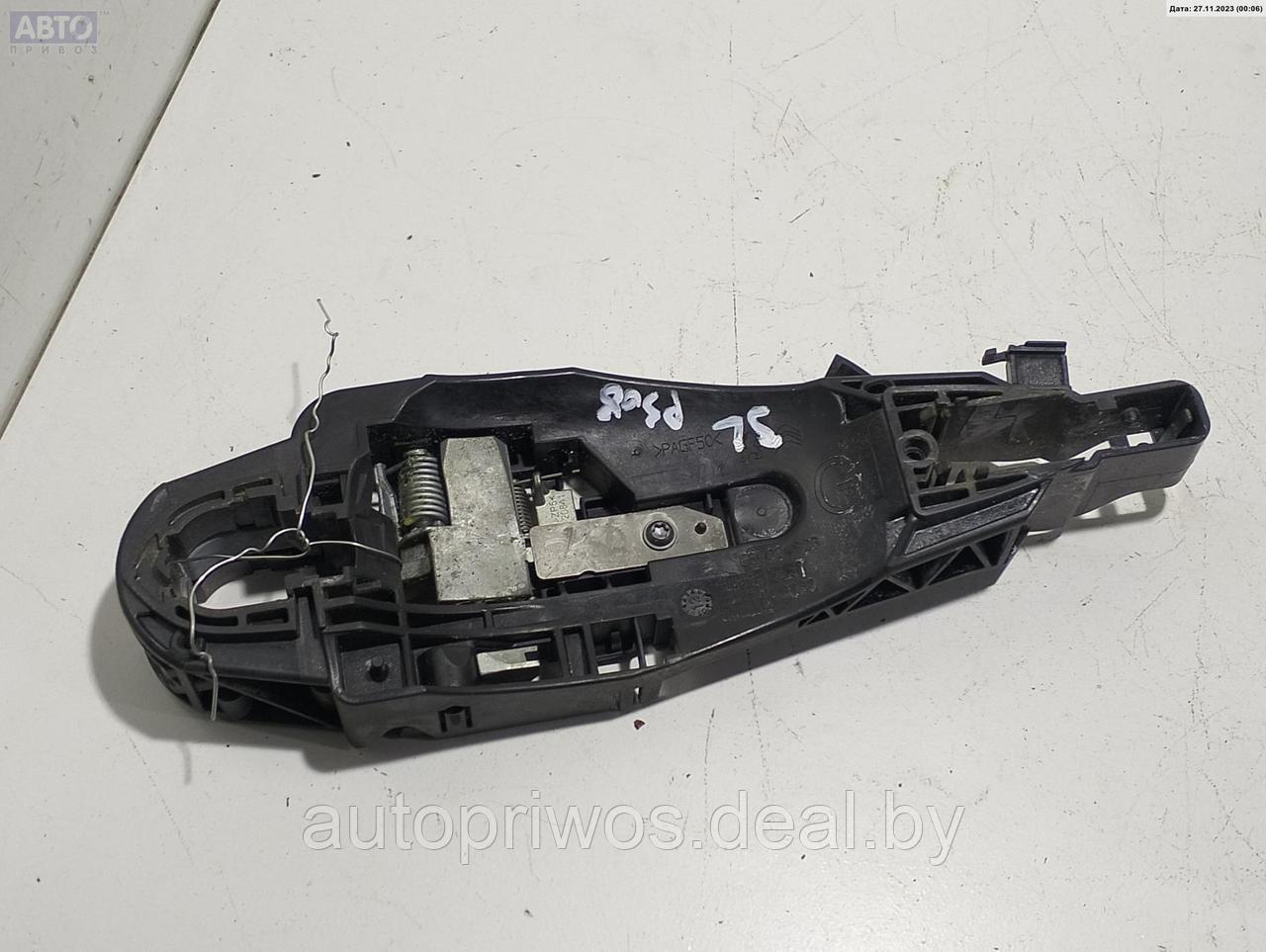 Корпус (держатель) ручки двери задней левой Peugeot 308 T9 (2013-2021) - фото 1 - id-p220051432
