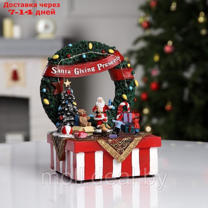 Светодиодная фигура "Ярмарка подарков" 26 × 20 × 16.5 см, полистоун, USB, свечение мульти - фото 2 - id-p220109683