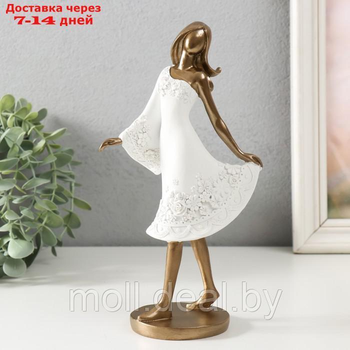 Сувенир полистоун "Девушка в белом платье с цветами" 12х8х23 см - фото 1 - id-p220112150