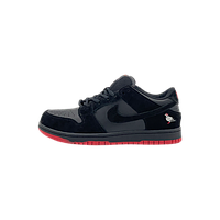 Nike Dunk SB Pigeon black red