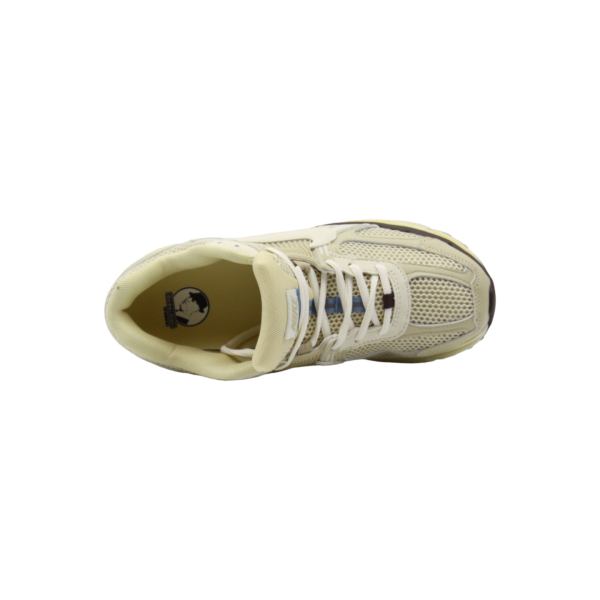 Nike Air Zoom Vomero 5 beige - фото 2 - id-p204392781