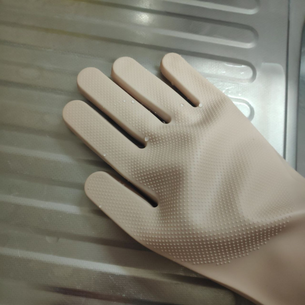 Перчатки хозяйственные резиновые с щетинками / Силиконовые перчатки для мытья посуды - фото 7 - id-p220173879