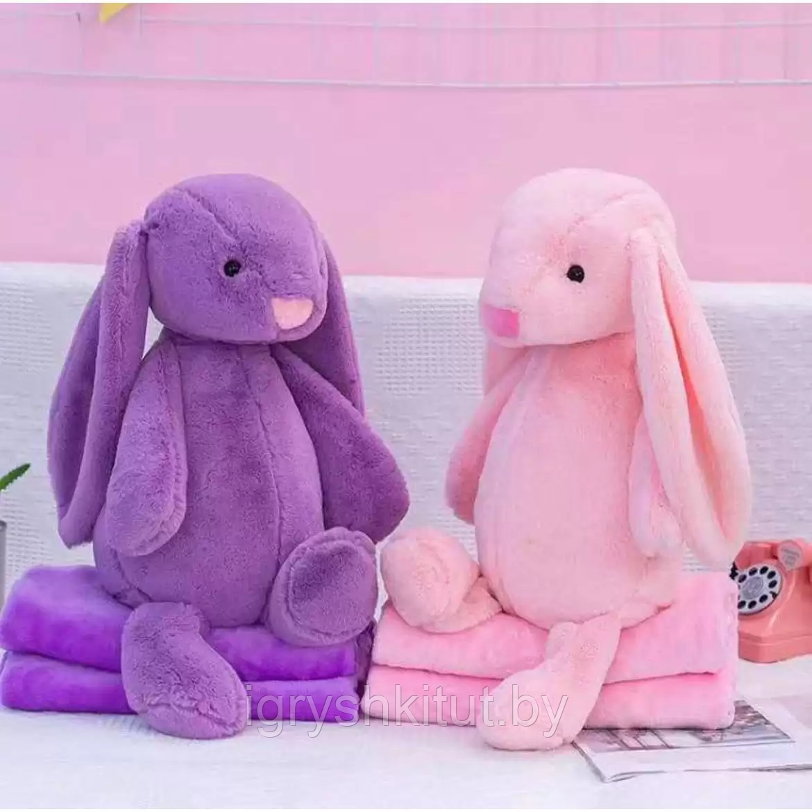 Мягкая игрушка-подушка 3 в 1 Зайка (кролик) с пледом, 2 цвета - фото 1 - id-p220183557