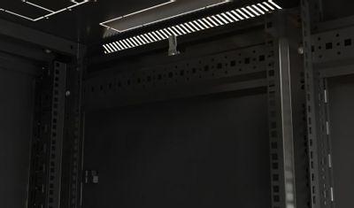 Шкаф коммутационный Hyperline TTB-1866-DD-RAL9004 напольный, перфорированная двустворчатая передняя дверь, - фото 4 - id-p219788494