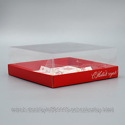 Коробка для для муссовых пирожных «С Новым годом», снежинки, 17.8 х 17.8 х 6.5 см