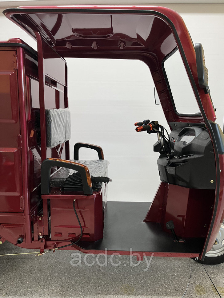 Электротрицикл грузовой GreenCamel Тендер 3 C1400 (60V 1500W) закрытый кузов - фото 4 - id-p220247813
