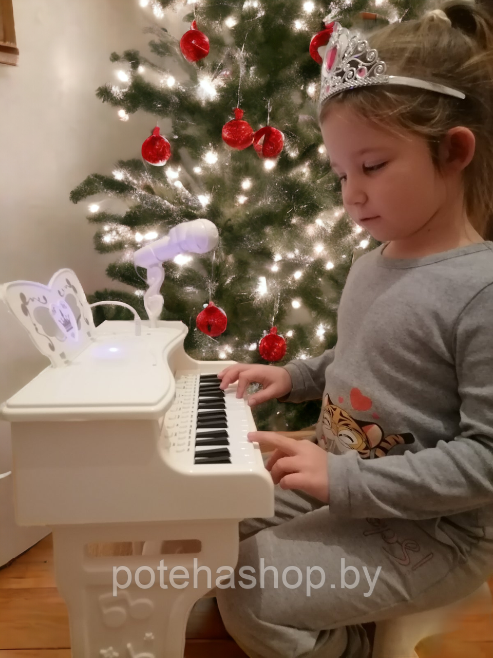 Детский электросинтезатор (пианино) 6626 с микрофоном, стульчиком, светом и звуком - фото 2 - id-p220261494
